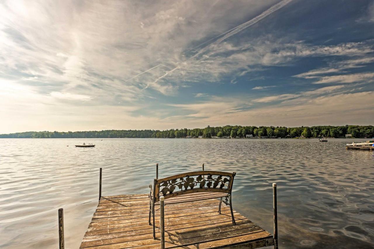 הוילה Le Roy Lakefront Retreat With Dock And Kayaks! מראה חיצוני תמונה