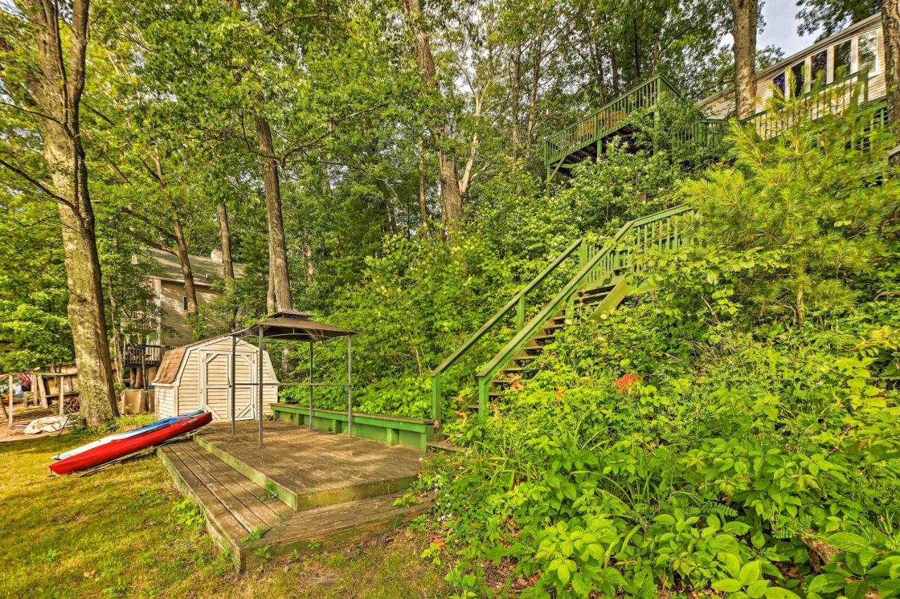 הוילה Le Roy Lakefront Retreat With Dock And Kayaks! מראה חיצוני תמונה